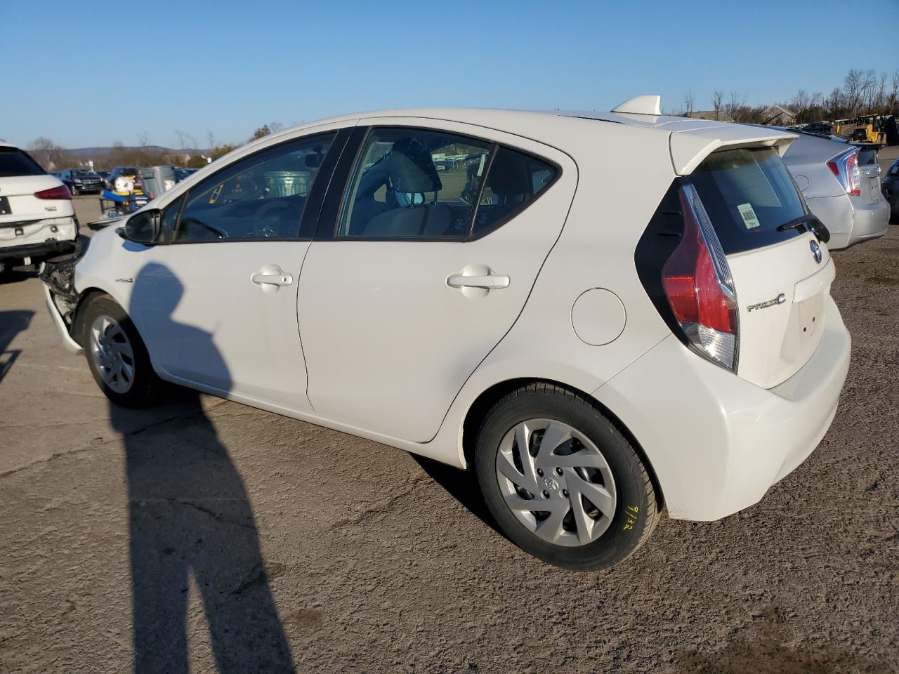 2015 Toyota Prius VIN JTDKDTB38F1587086 Copart auction photo, front end damage thumbnail 2