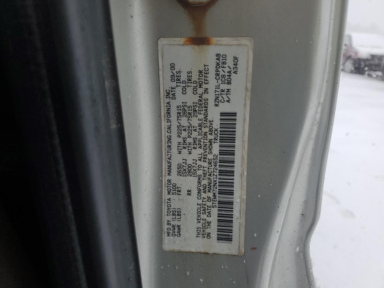 2001 Toyota Tacoma VIN 5TEWM72NX1Z724652 Copart auction photo, undercarriage / minor dent/scratches damage thumbnail 12