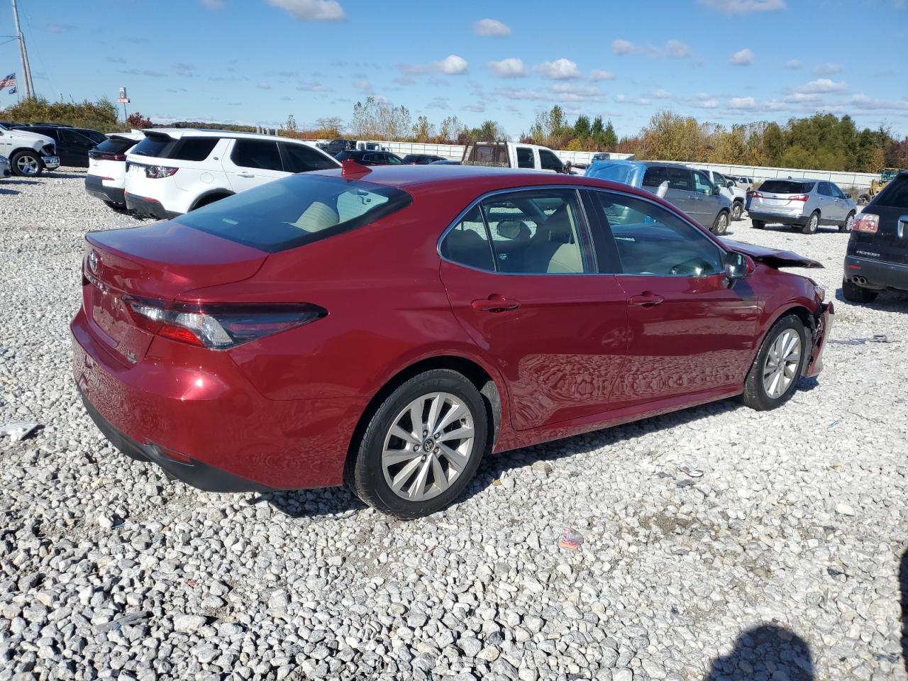 2022 Toyota Camry VIN 4T1C11BK2NU058377 Copart auction photo, front end damage thumbnail 3