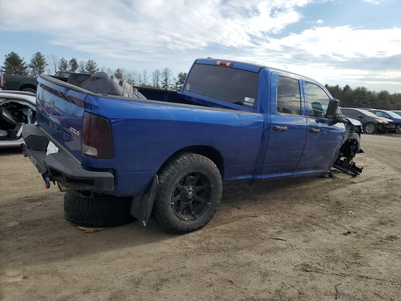 2017 RAM 1500 VIN 1C6RR7FTXHS728570 Copart auction photo, front end / undercarriage damage thumbnail 3