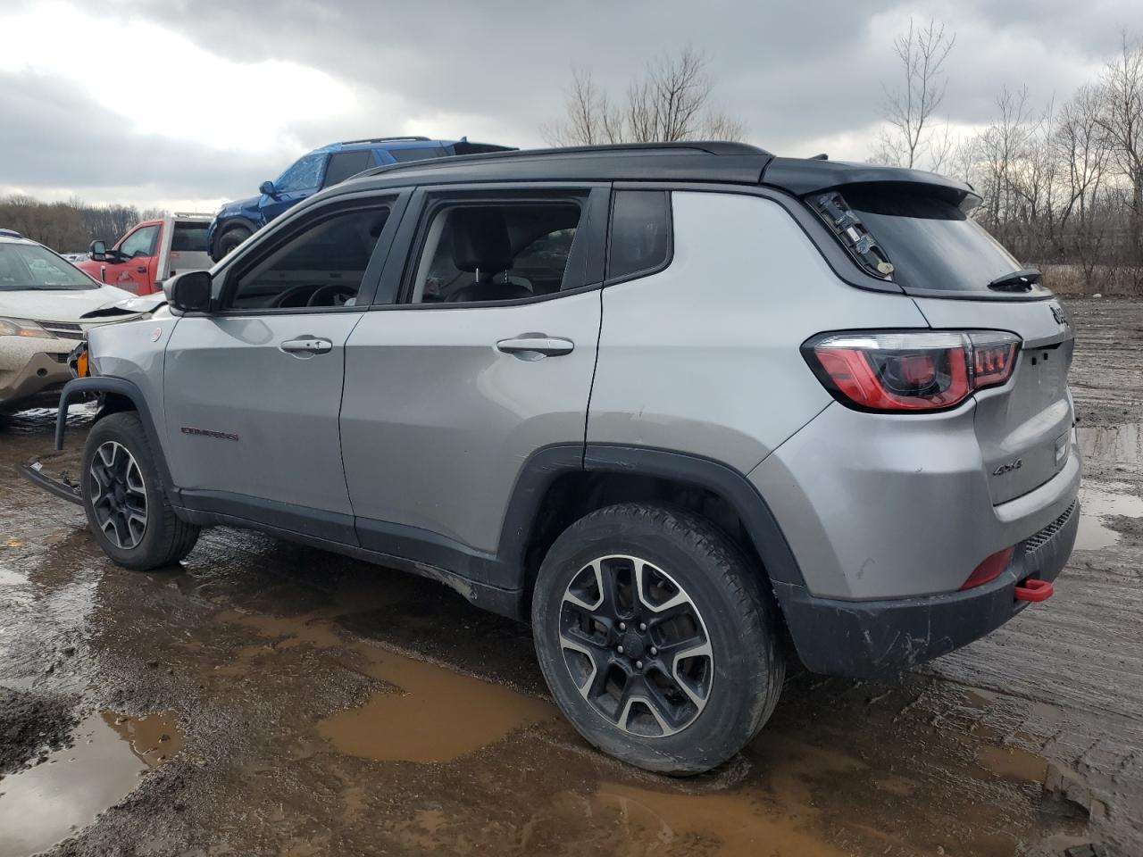 2020 Jeep Compass VIN 3C4NJDDB8LT195648 Copart auction photo, front end damage thumbnail 2