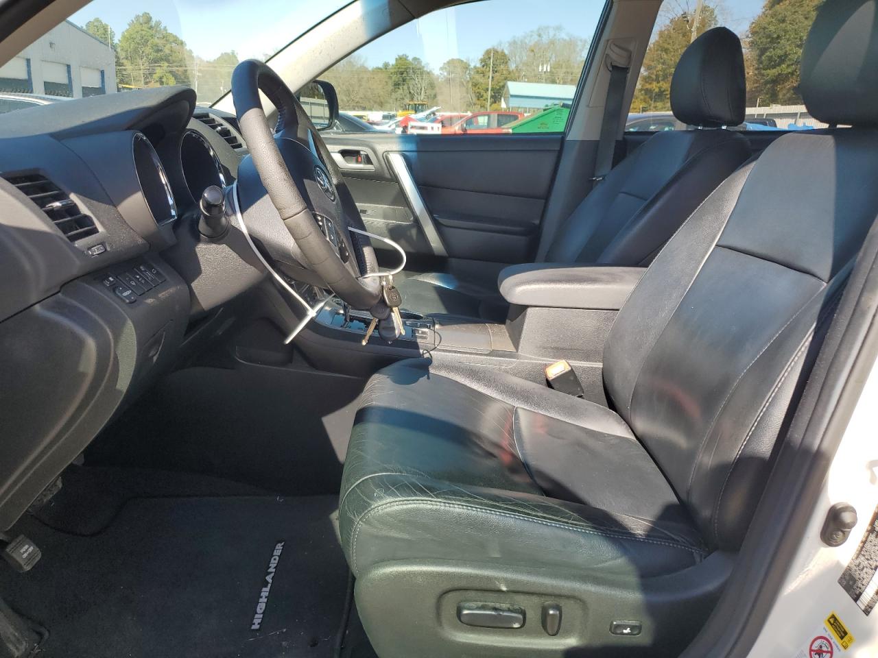 2013 Toyota Highlander VIN 5TDZK3EH1DS093129 Copart auction photo, side damage thumbnail 7
