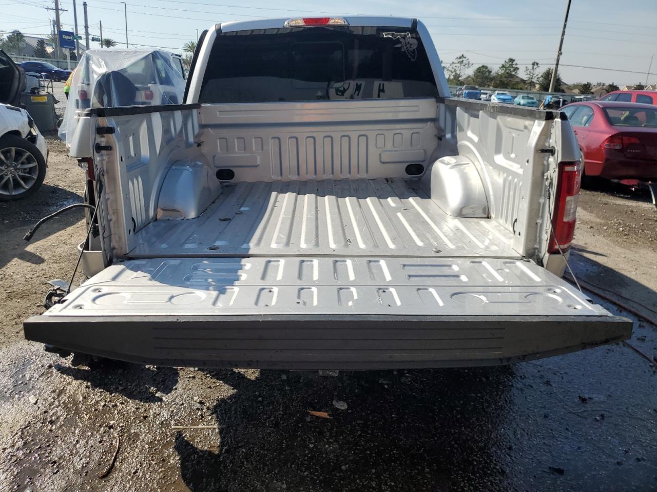 2018 Ford F-150 VIN 1FTEW1EP6JFE01941 Copart auction photo, side damage thumbnail 6