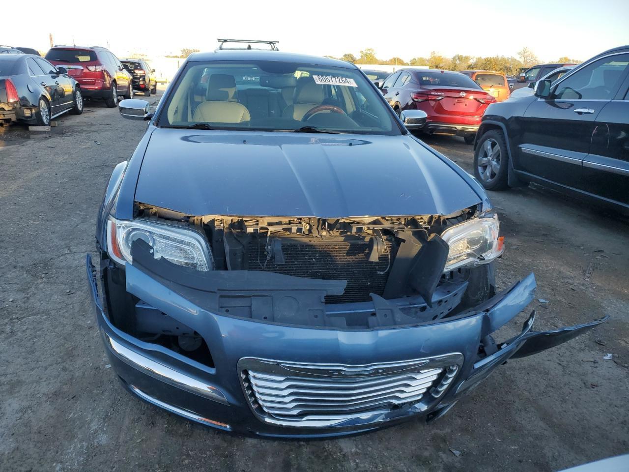 2011 Chrysler 300 VIN 2C3CA5CG0BH549510 Copart auction photo, front end / minor dent/scratches damage thumbnail 5