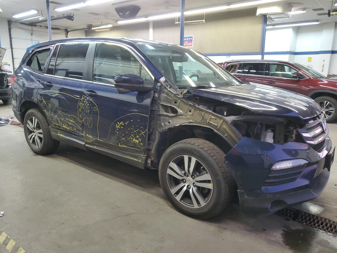 2016 Honda Pilot VIN 5FNYF6H59GB088188 Copart auction photo, all over damage thumbnail 4