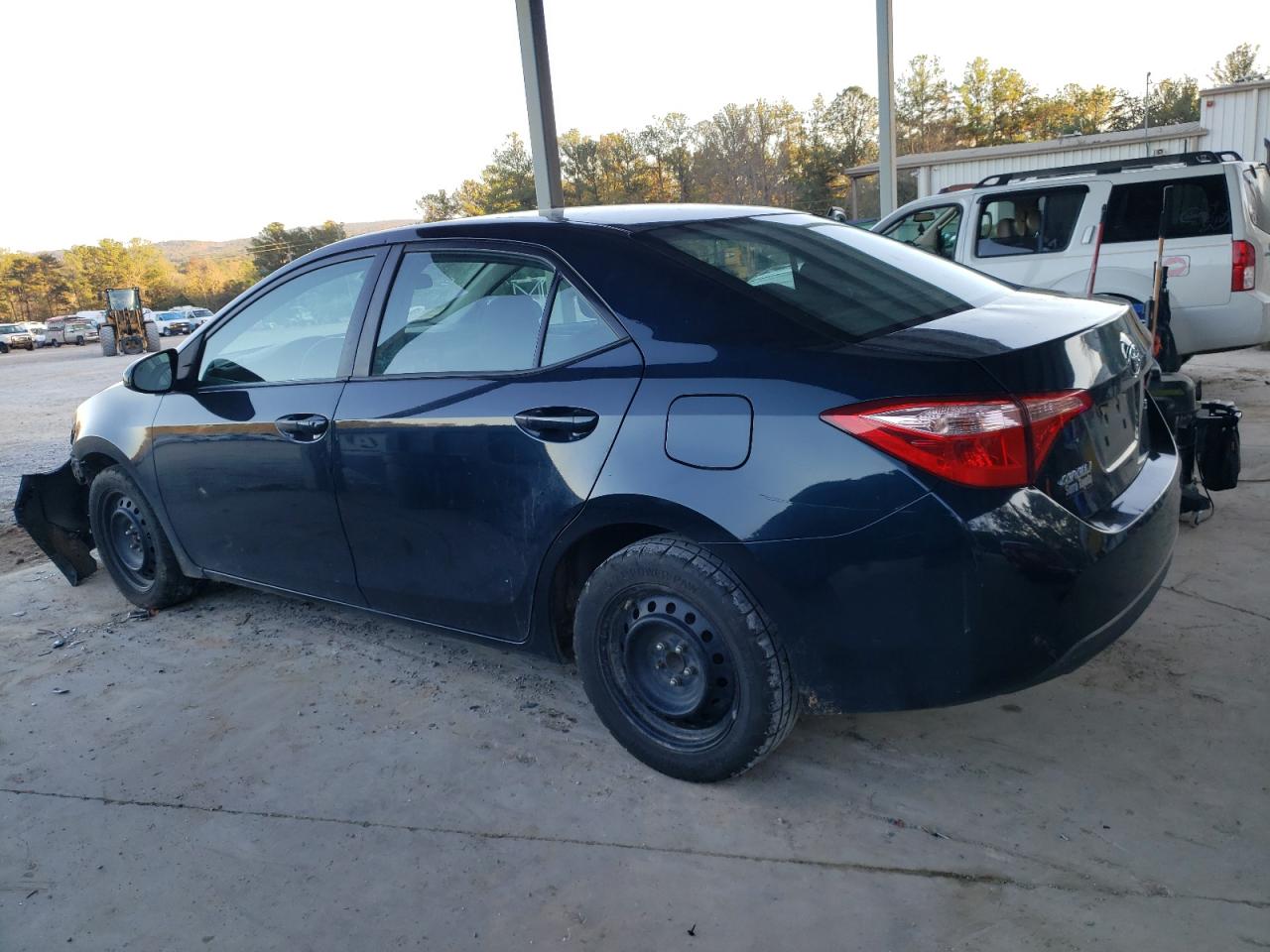 2019 Toyota Corolla VIN 2T1BURHE1KC178686 Copart auction photo, front end damage thumbnail 2