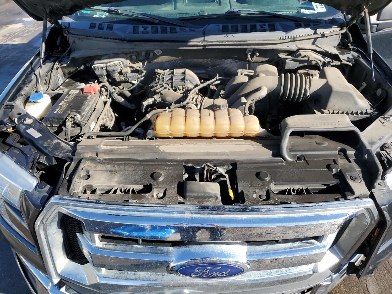 2015 Ford F-150 VIN 1FTEX1E82FFB53815 Copart auction photo, front end / side damage thumbnail 11