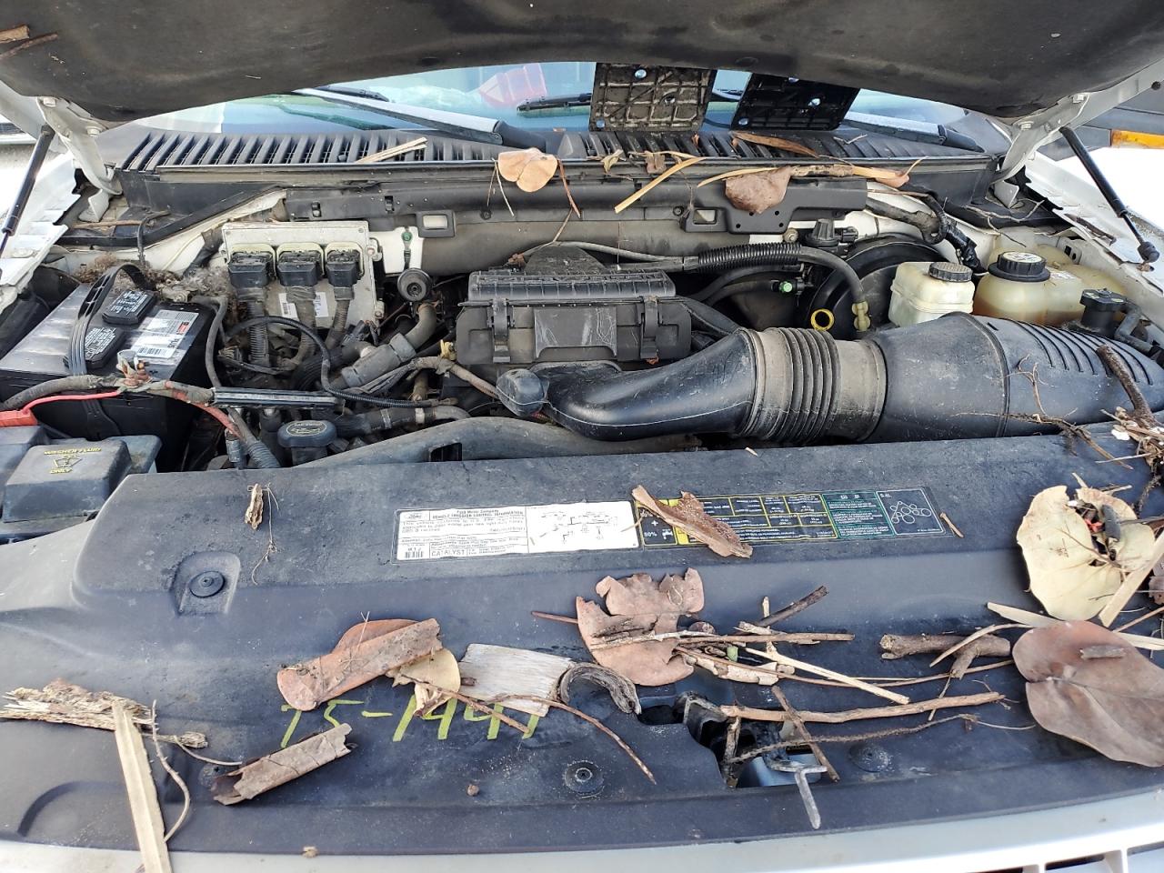 2005 Ford Expedition VIN 1FMFU18535LA73210 Copart auction photo, water/flood damage thumbnail 11