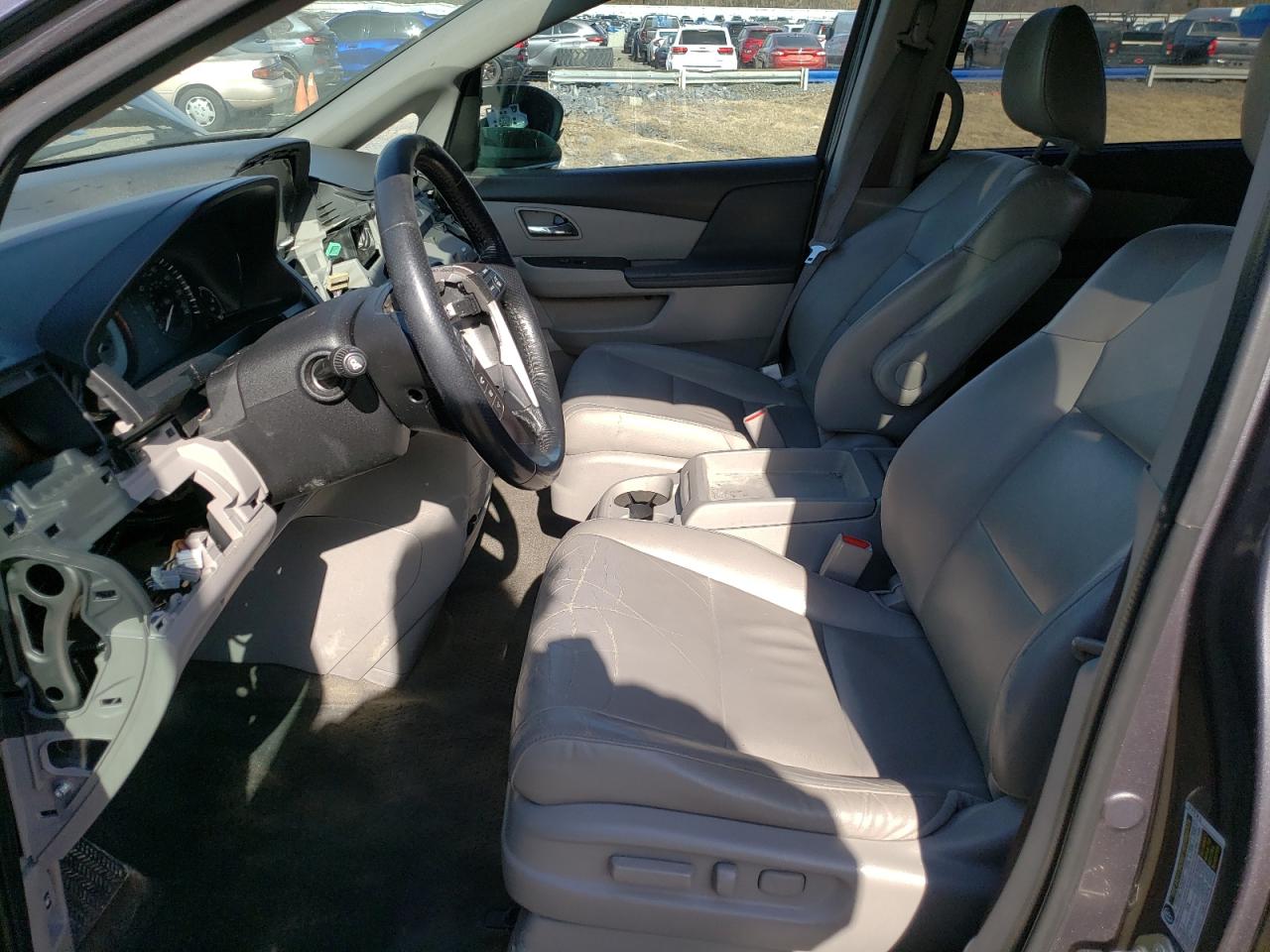 2015 Honda Odyssey VIN 5FNRL5H69FB039930 Copart auction photo, stripped / front end damage thumbnail 7
