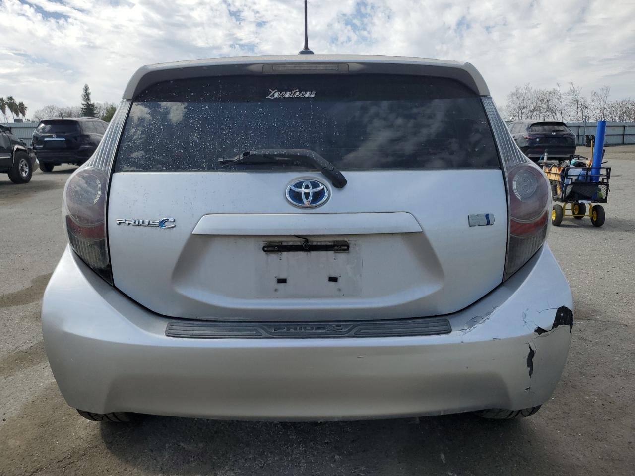 2013 Toyota Prius VIN JTDKDTB33D1530615 Copart auction photo, front end / minor dent/scratches damage thumbnail 6