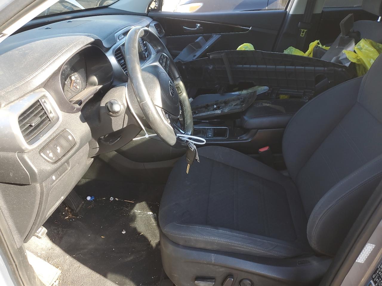 2019 KIA Sorento VIN 5XYPGDA31KG595691 Copart auction photo, all over damage thumbnail 7