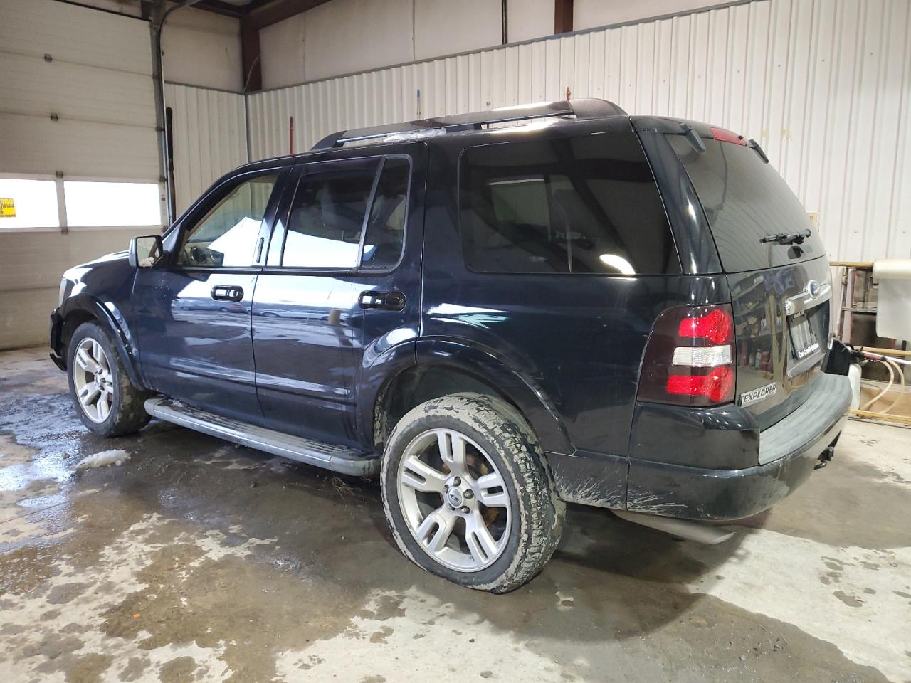 2010 Ford Explorer VIN 1FMEU8F8XAUA71279 Copart auction photo, front end / side damage thumbnail 2