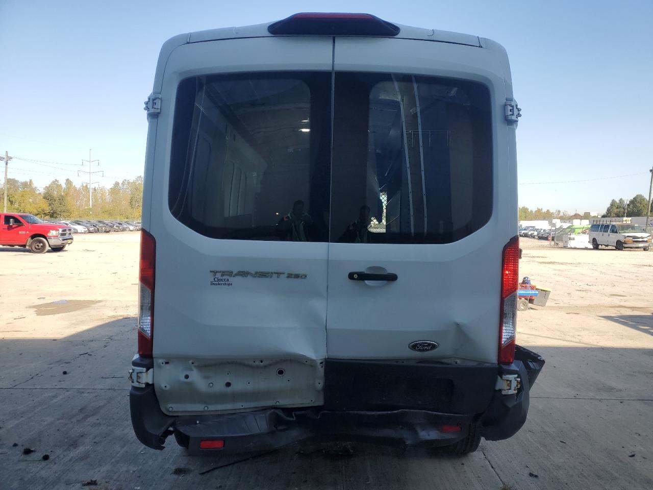 2018 Ford Transit VIN 1FTYR1CM6JKA94307 Copart auction photo, rear end damage thumbnail 3