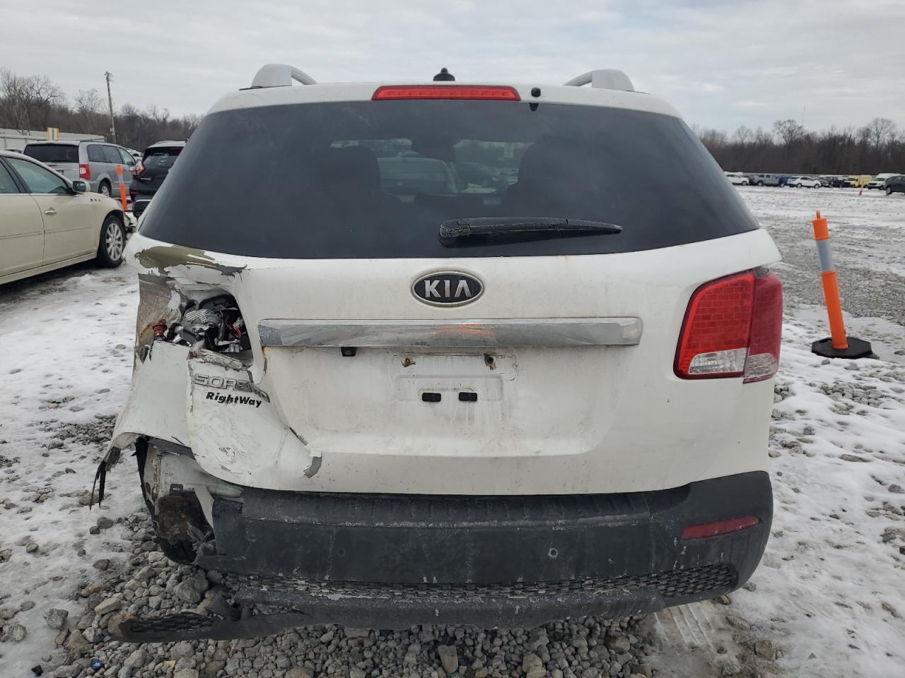 2011 KIA Sorento VIN 5XYKTCA18BG172606 Copart auction photo, rear end / front end damage thumbnail 6