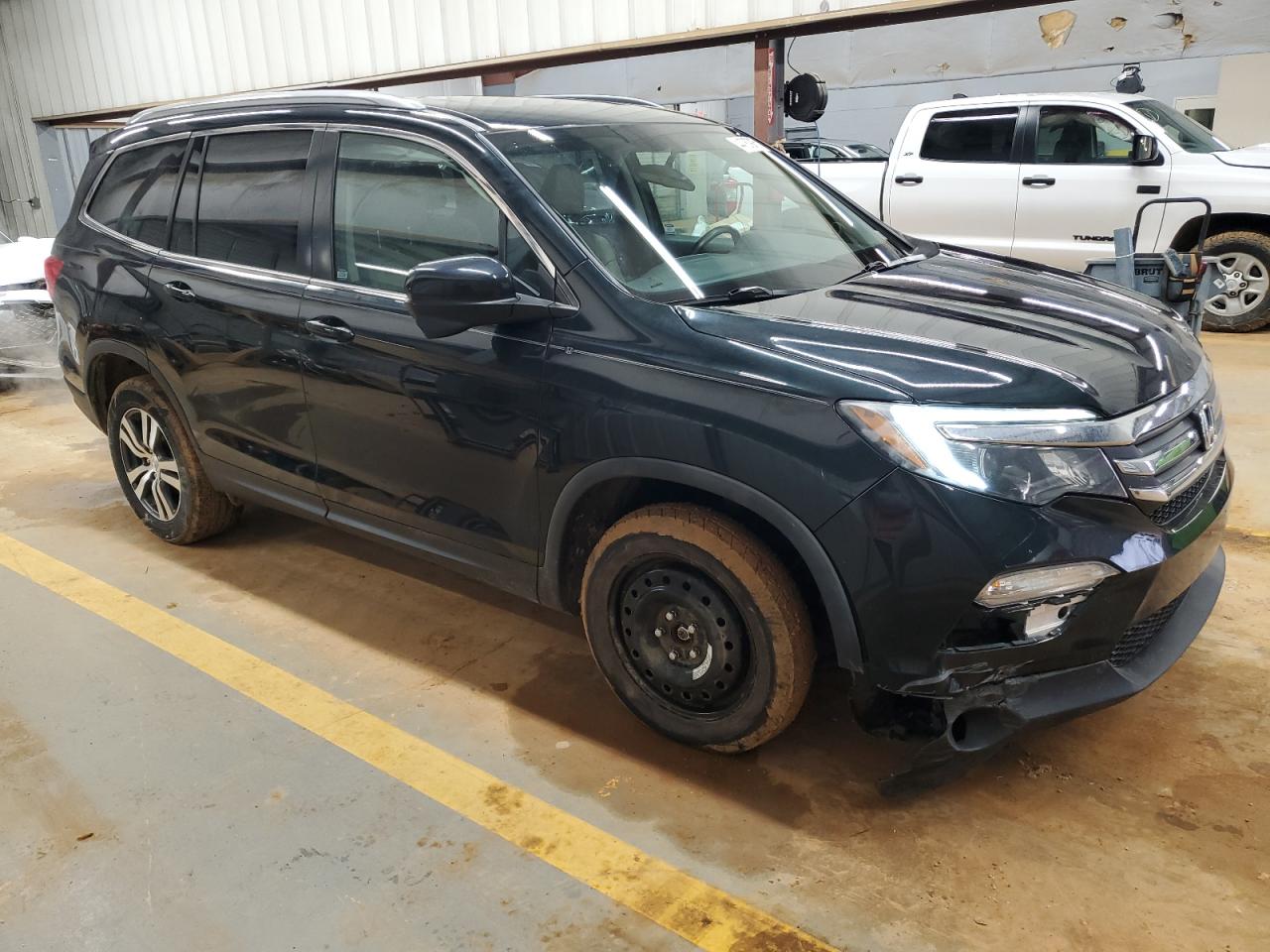 2018 Honda Pilot VIN 5FNYF6H53JB012571 Copart auction photo, front end damage thumbnail 4