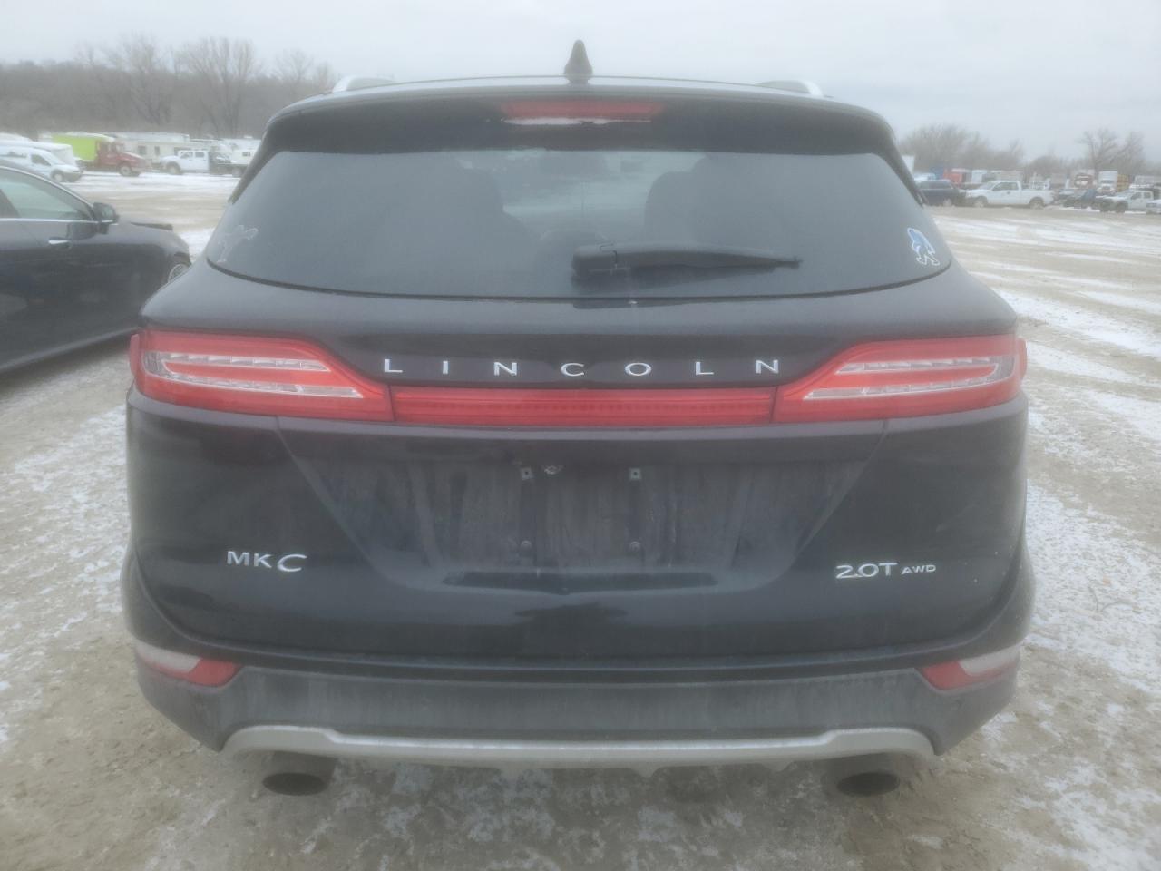 2017 Lincoln MKC VIN 5LMCJ1D90HUL33529 Copart auction photo, front end damage thumbnail 6