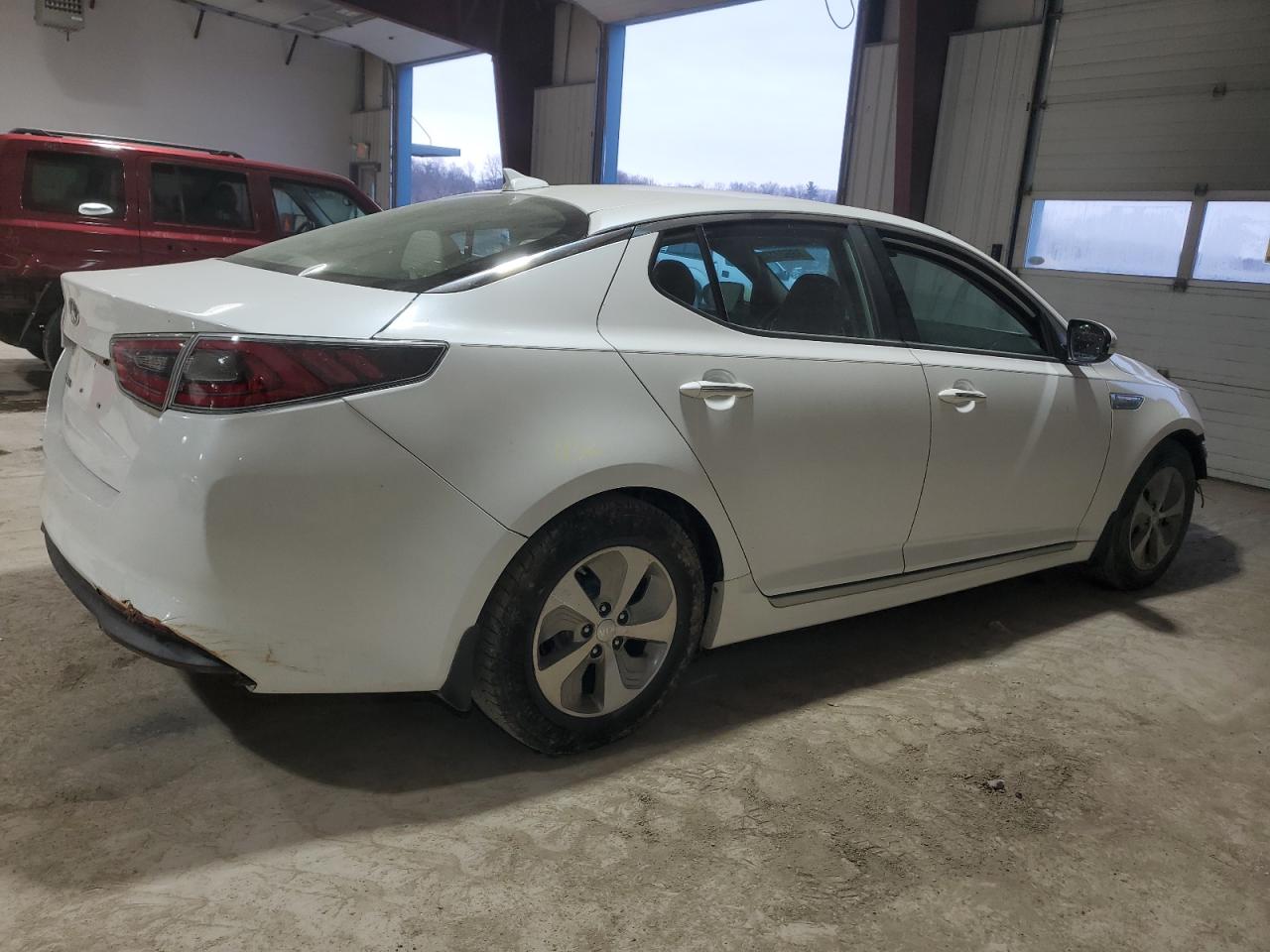 2016 KIA Optima VIN KNAGM4AD0G5092927 Copart auction photo, front end damage thumbnail 3