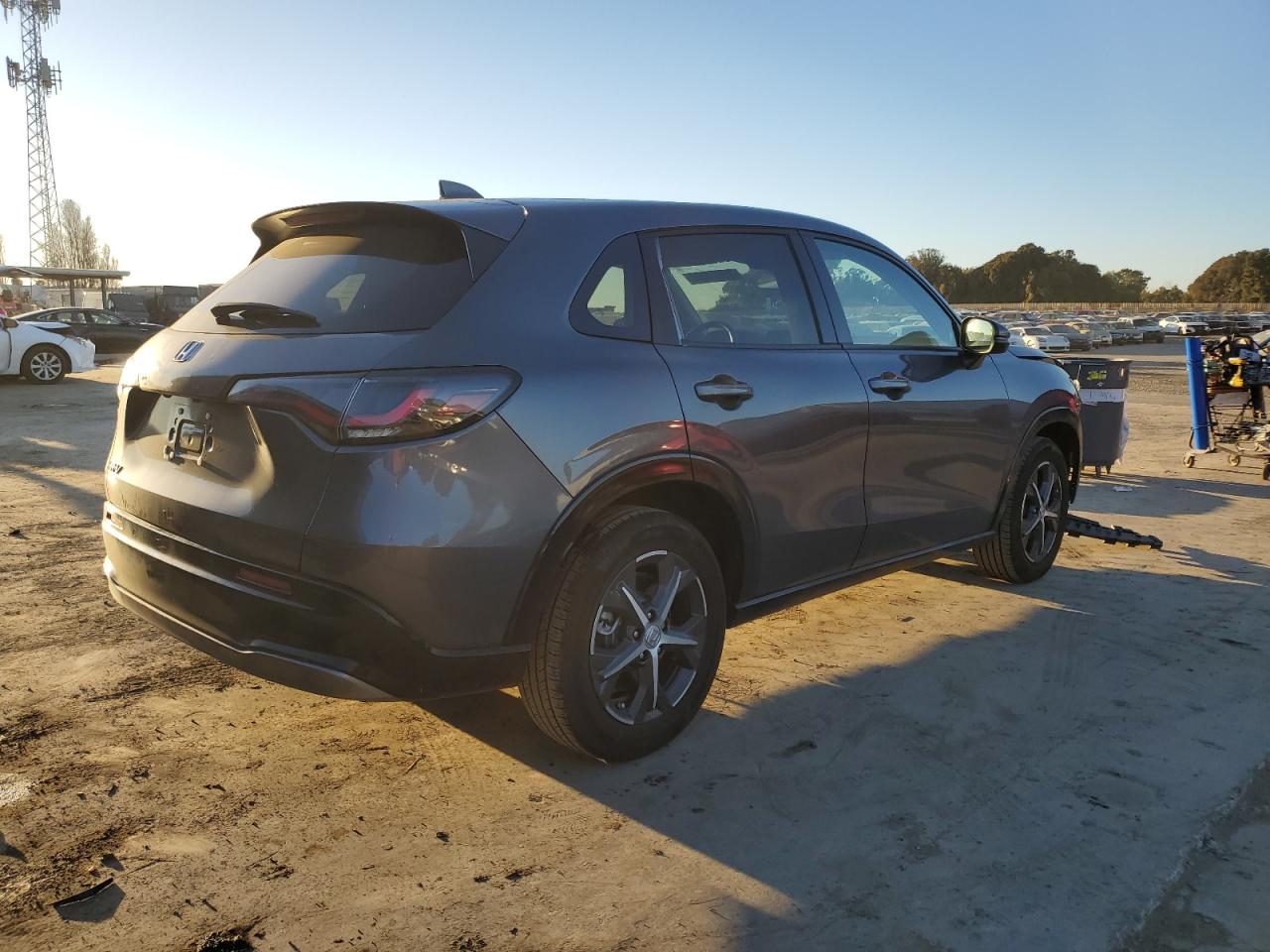 2024 Honda HR-V VIN 3CZRZ1H7XRM733178 Copart auction photo, front end damage thumbnail 3