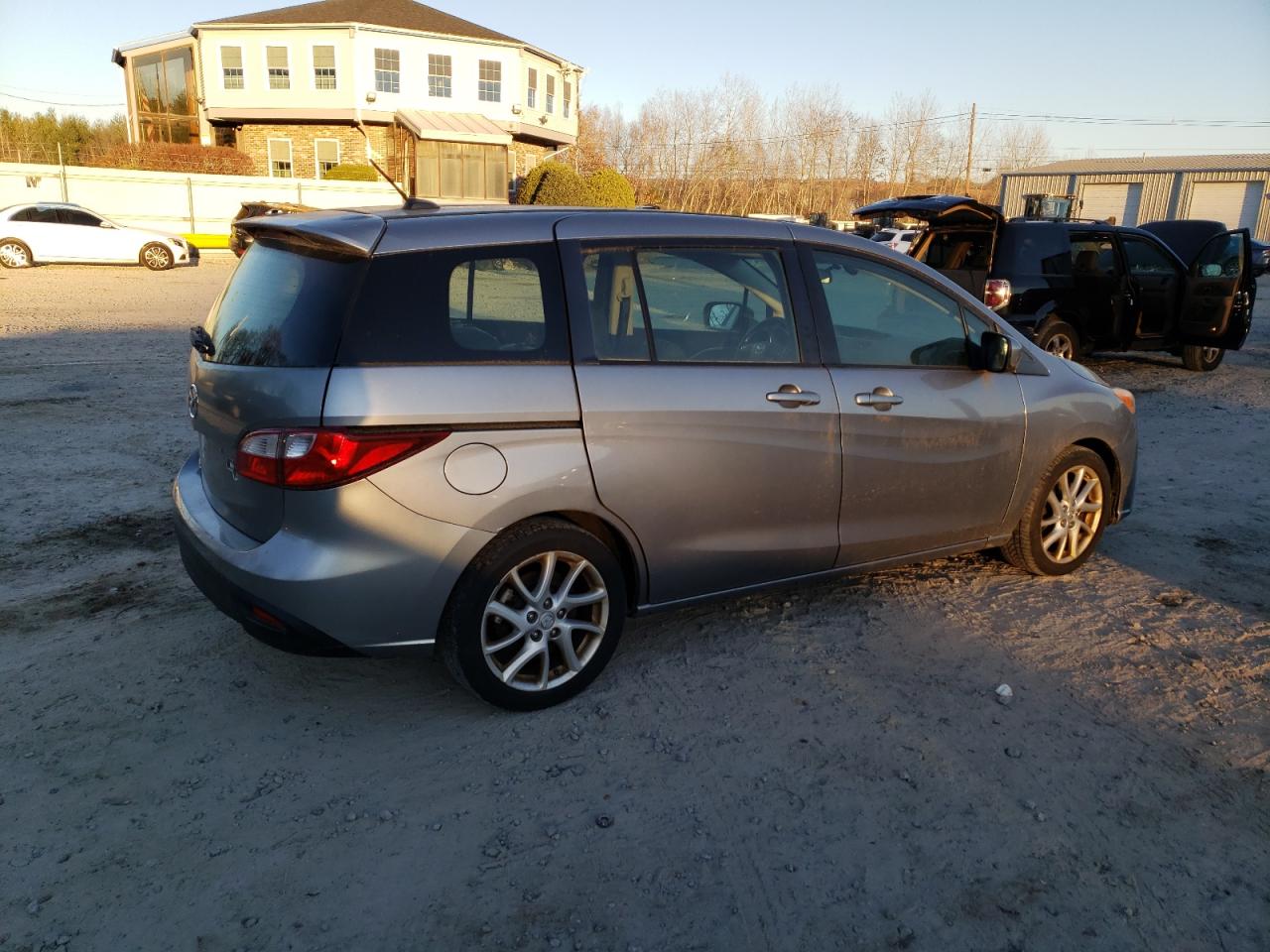 2012 Mazda 5 VIN JM1CW2DL8C0126946 Copart auction photo, normal wear / minor dent/scratches damage thumbnail 3