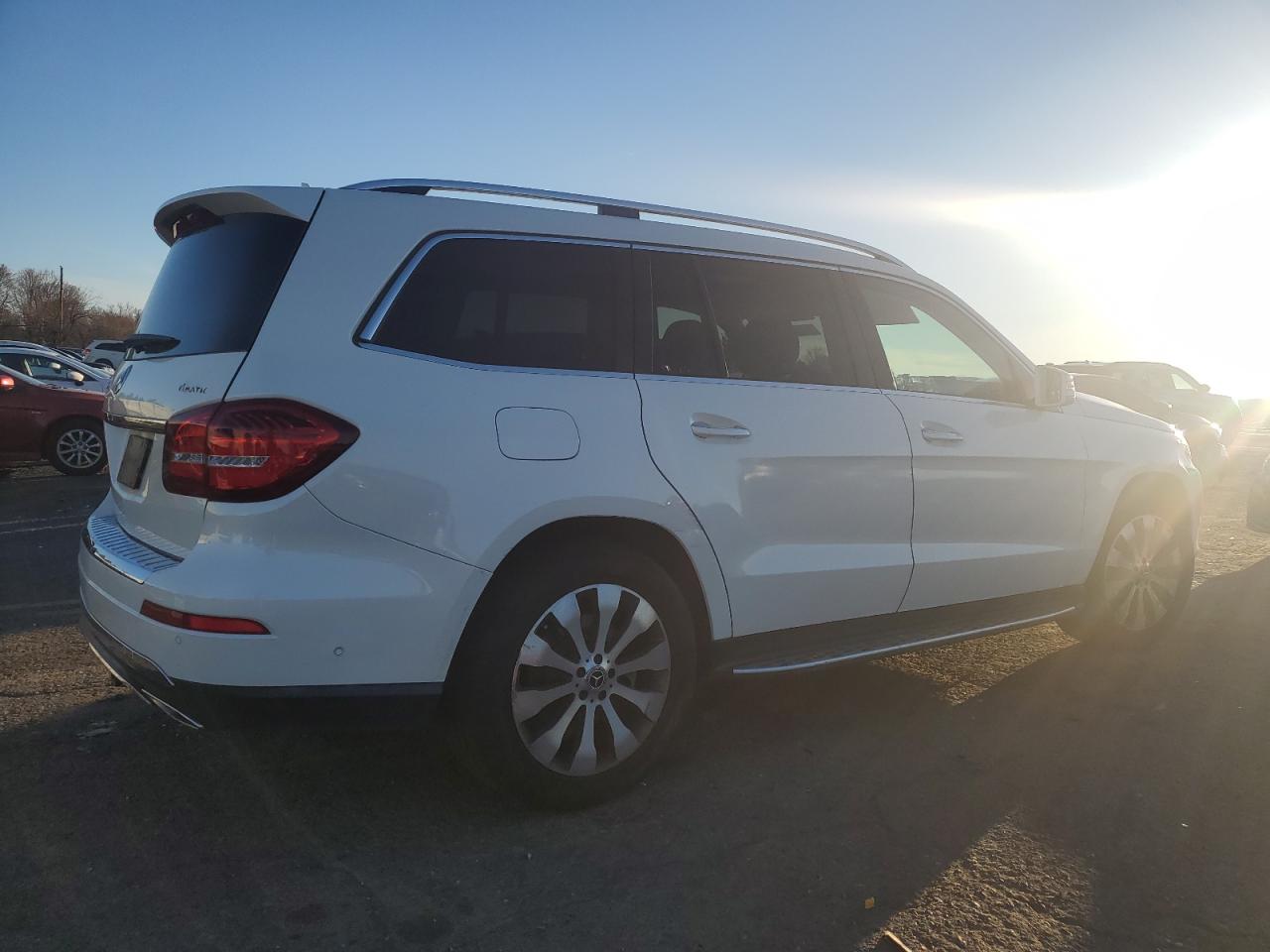 2018 Mercedes-Benz GLS-klasse VIN 4JGDF6EE8JB093942 Copart auction photo, front end damage thumbnail 3