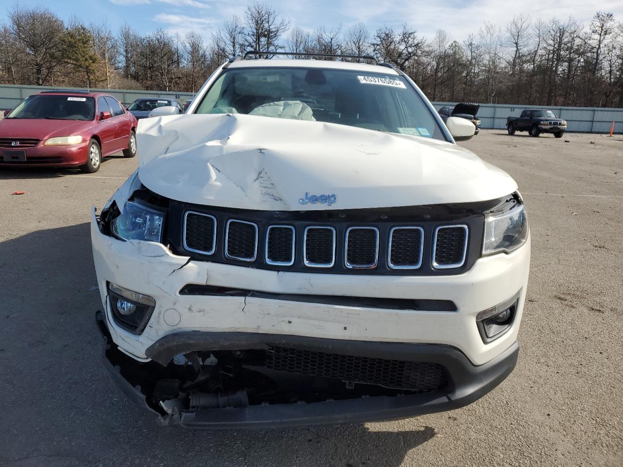 2018 Jeep Compass VIN 3C4NJDBB1JT435946 Copart auction photo, front end / minor dent/scratches damage thumbnail 5