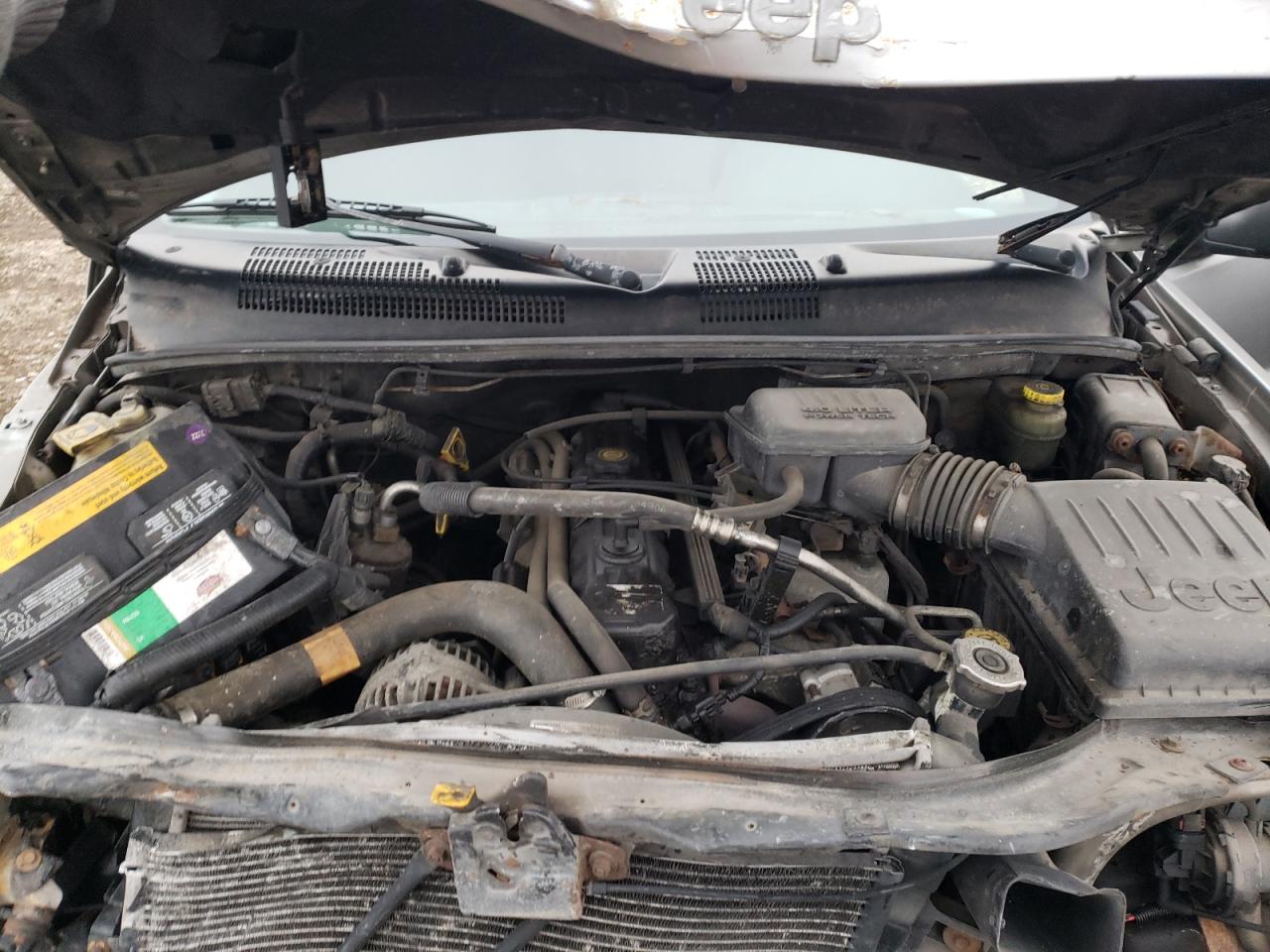 2001 Jeep Grand Cherokee VIN 1J4GW48S21C635435 Copart auction photo, front end / side damage thumbnail 12