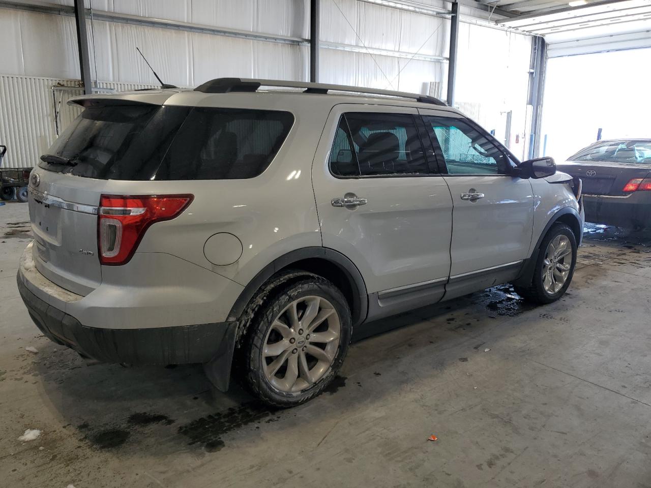 2011 Ford Explorer VIN 1FMHK8D88BGA32454 Copart auction photo, front end damage thumbnail 3