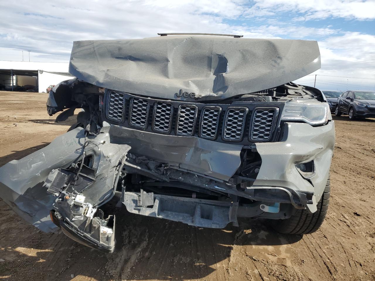 2020 Jeep Grand Cherokee VIN 1C4RJFAG7LC297905 Copart auction photo, front end damage thumbnail 5