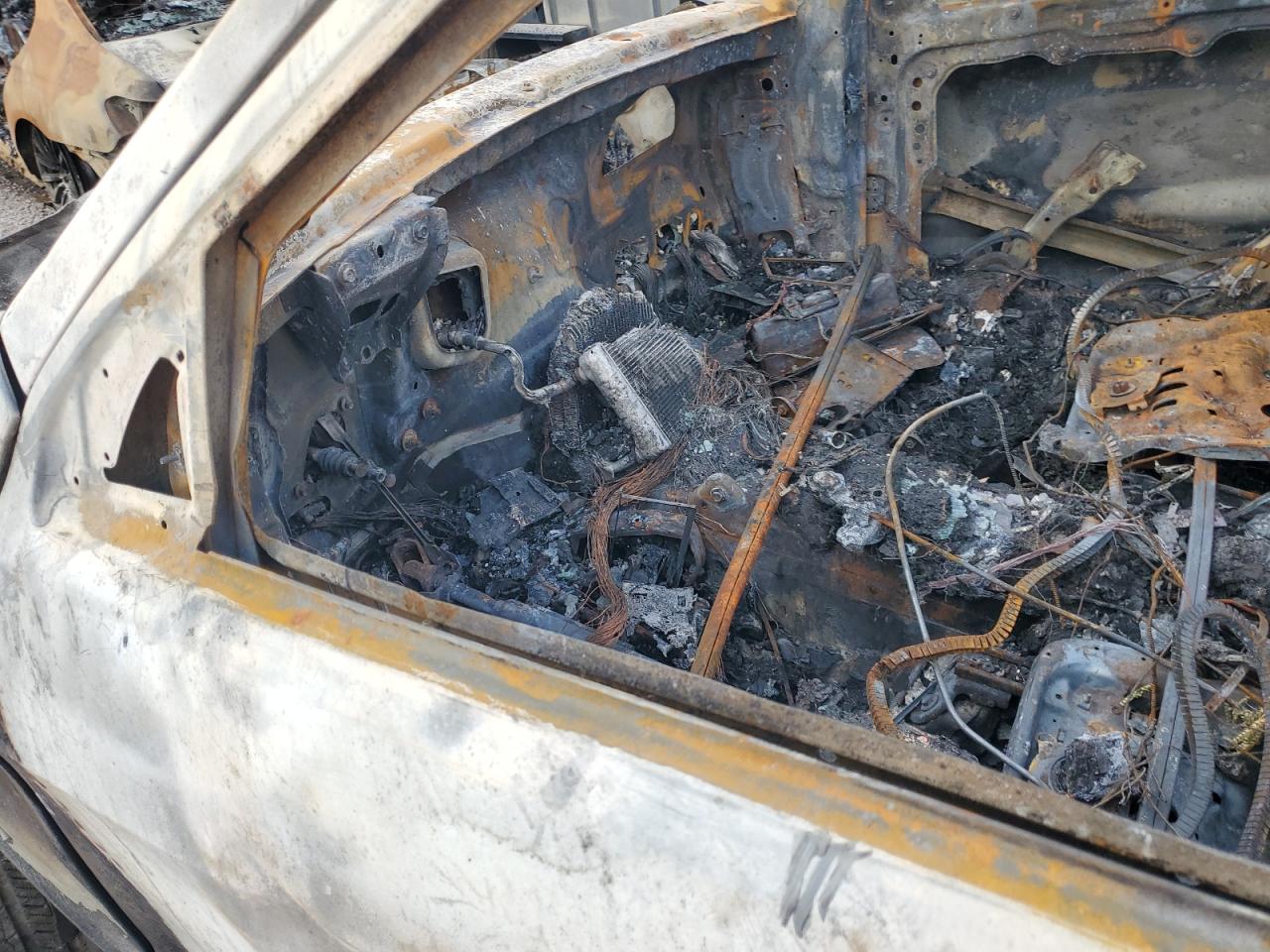 2017 Jeep Grand Cherokee VIN 1C4RJFJG7HC602035 Copart auction photo, burn damage thumbnail 8