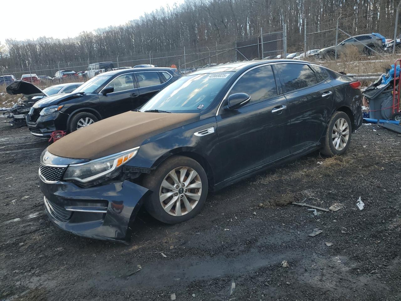 2016 KIA Optima VIN 5XXGU4L3XGG075930