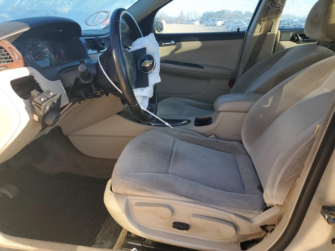 2011 Chevrolet Impala VIN 2G1WG5EK8B1218748 Copart auction photo, front end / side damage thumbnail 7