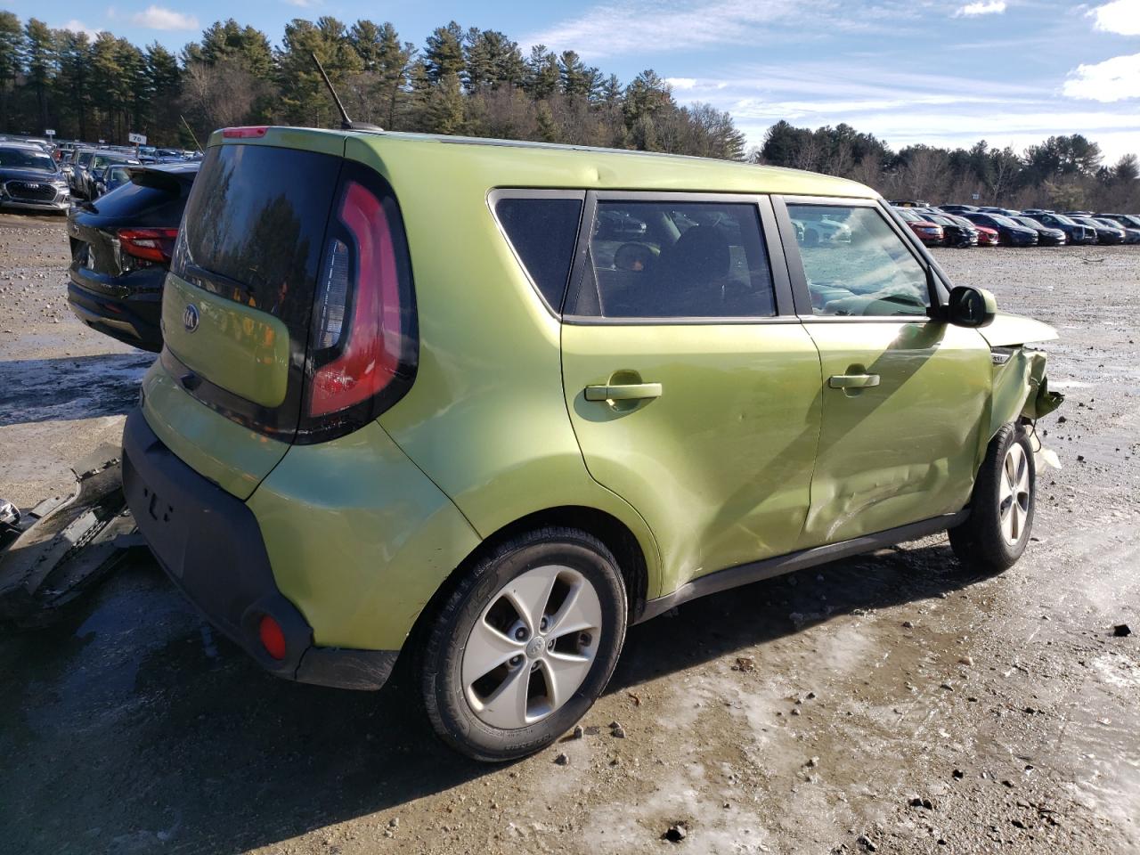 2015 KIA Soul VIN KNDJN2A2XF7768554 Copart auction photo, front end / side damage thumbnail 3