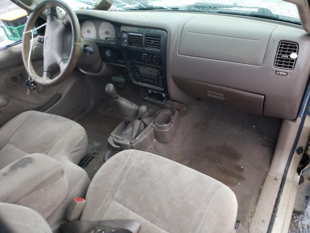 2004 Toyota Tacoma VIN 5TEWN72N54Z395313 Copart auction photo, all over damage thumbnail 8