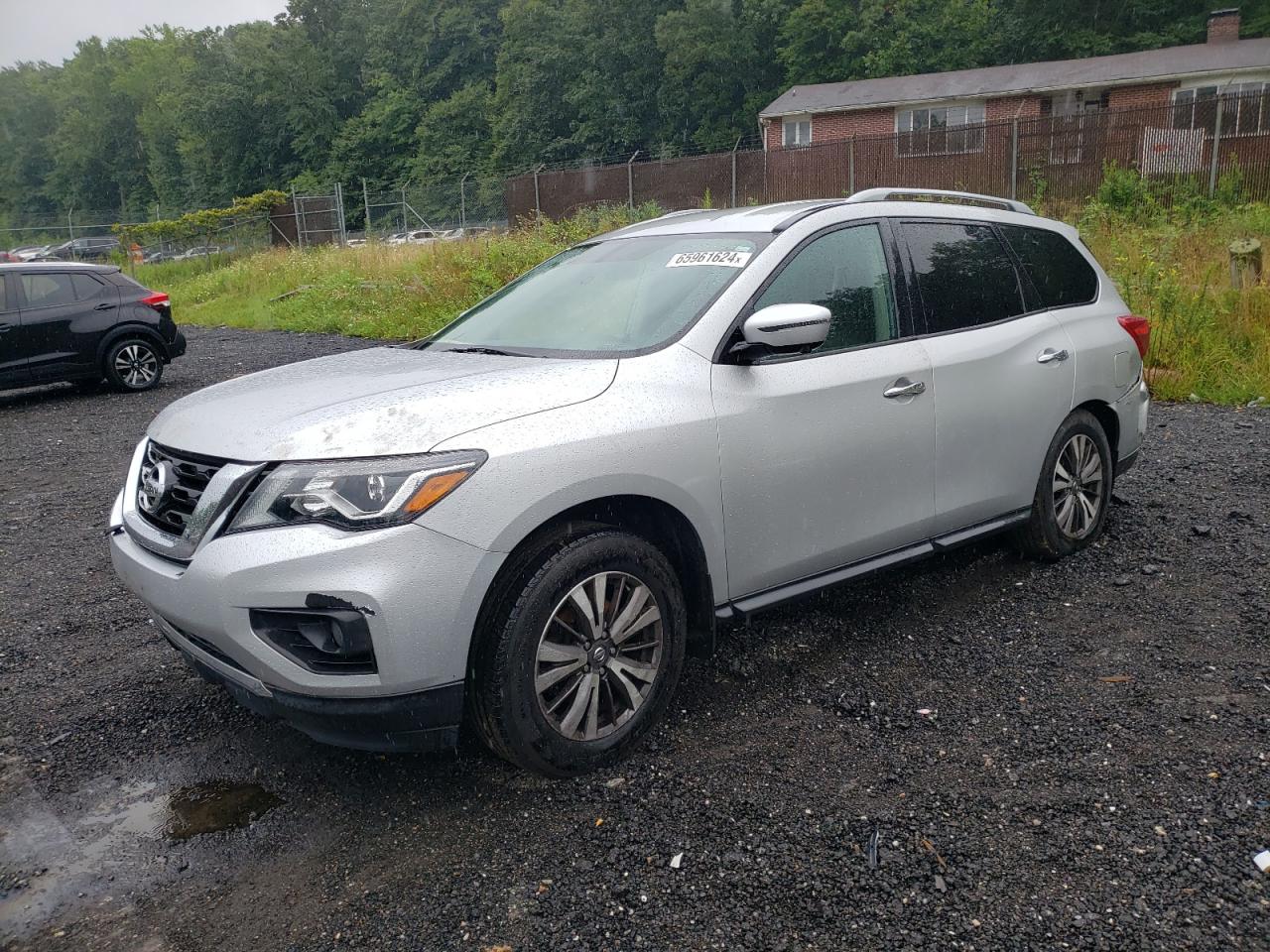 2017 Nissan Pathfinder VIN 5N1DR2MM2HC656545