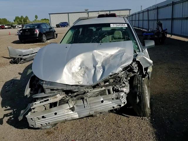 2008 Ford Focus VIN 1FAHP35NX8W130662 Copart auction photo, front end / minor dent/scratches damage thumbnail 11