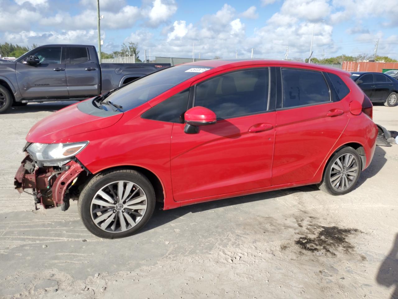 2015 Honda Fit VIN 3HGGK5H8XFM723524