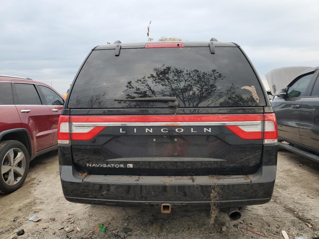 2017 Lincoln Navigator VIN 5LMJJ3JT4HEL13295 Copart auction photo, front end damage thumbnail 6
