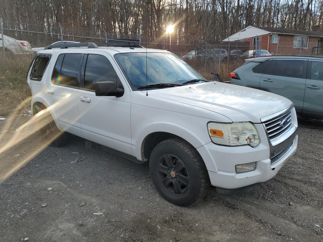 2010 Ford Explorer VIN 1FMEU6DE6AUA81952 Copart auction photo, rear end / front end damage thumbnail 4