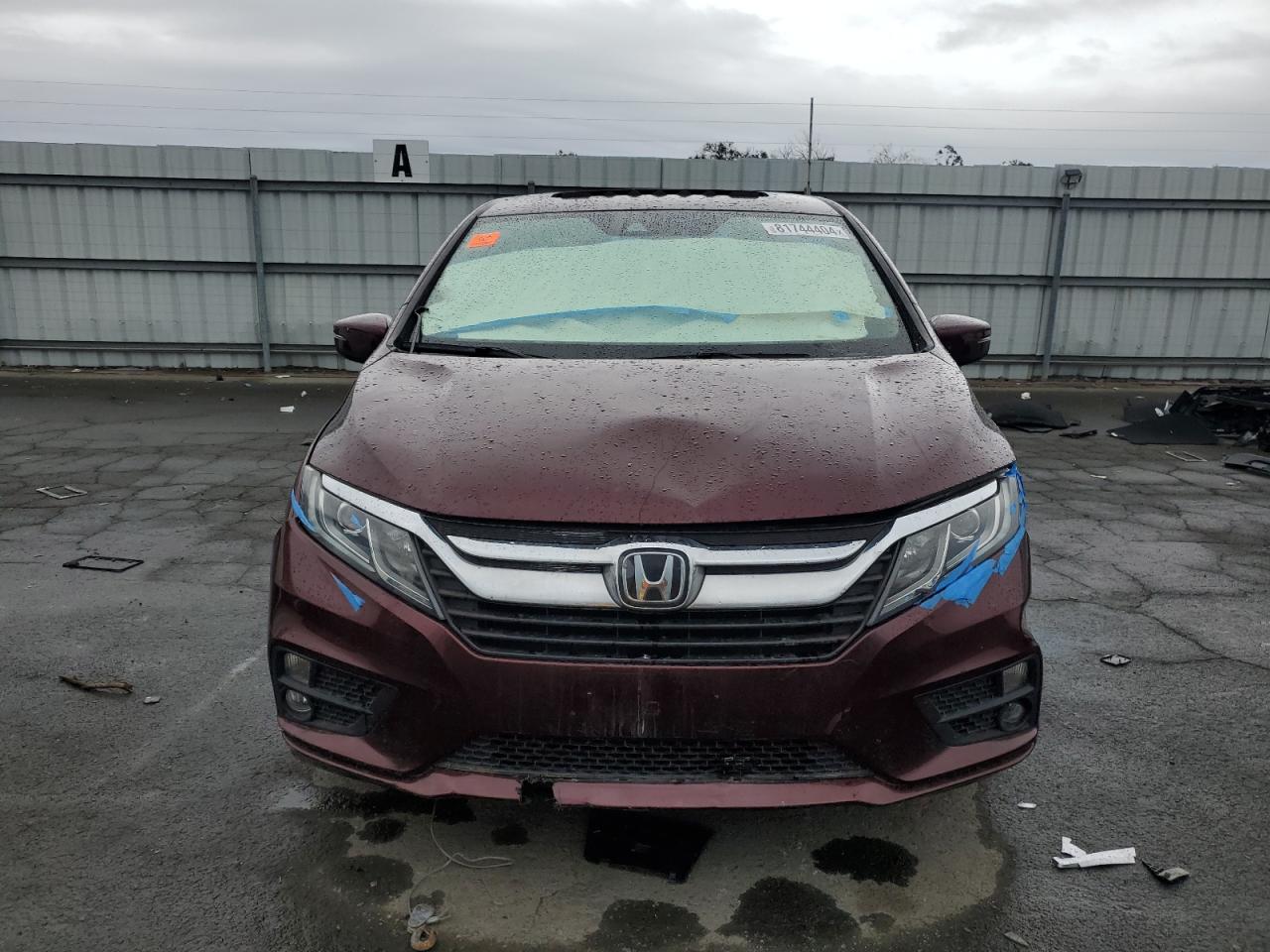 2018 Honda Odyssey VIN 5FNRL6H74JB041267 Copart auction photo, vandalism damage thumbnail 5