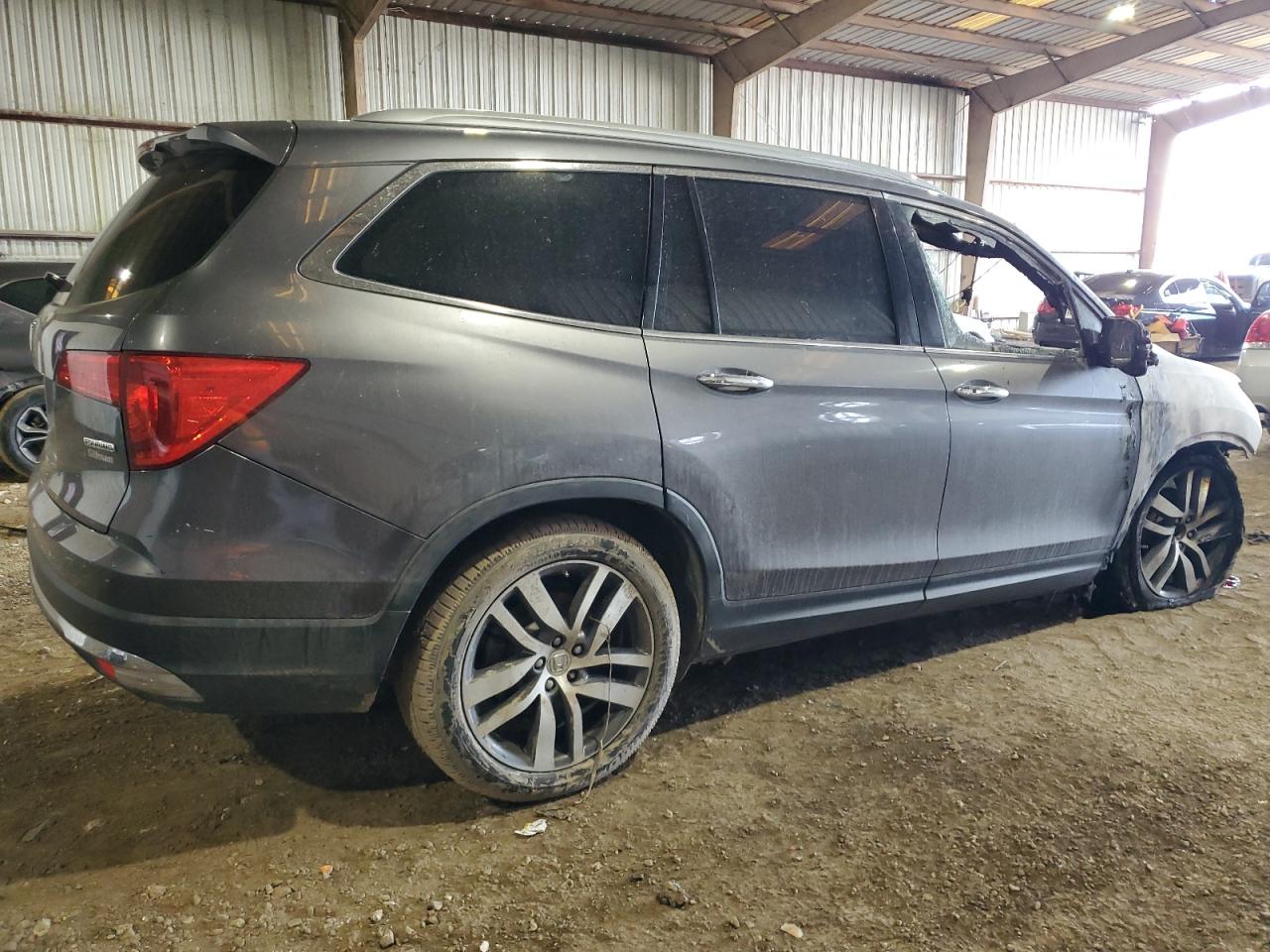 2016 Honda Pilot VIN 5FNYF5H92GB046992 Copart auction photo, burn - engine / burn - interior damage thumbnail 3