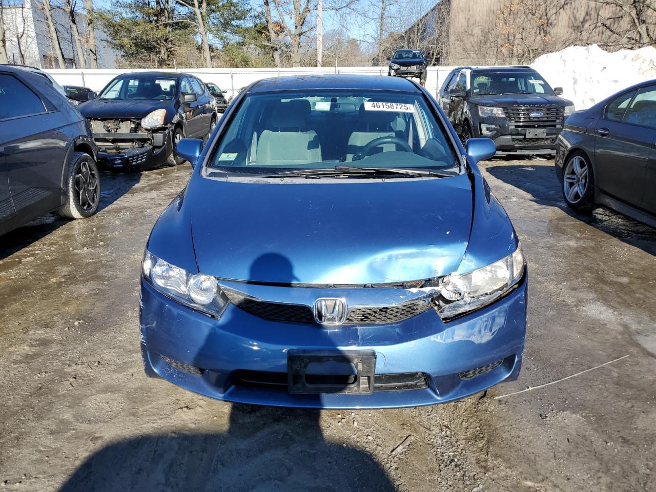 2009 Honda Civic VIN 19XFA15569E029363 Copart auction photo, front end damage thumbnail 5