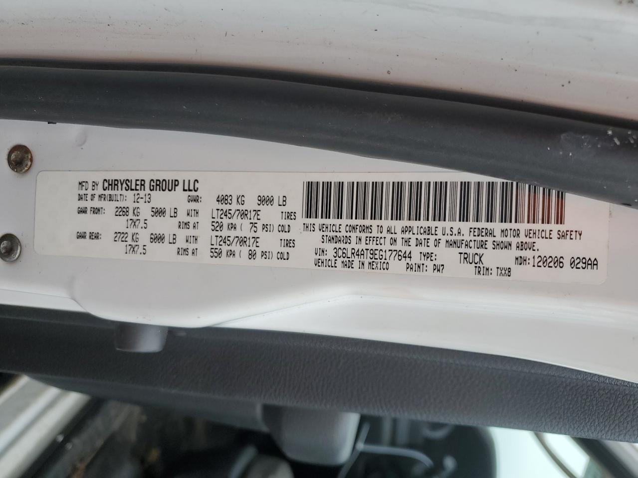 2014 RAM 2500 VIN 3C6LR4AT9EG177644 Copart auction photo, front end / minor dent/scratches damage thumbnail 15