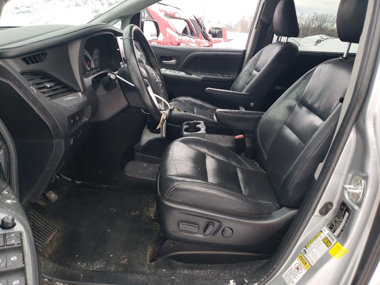 2016 Toyota Sienna VIN 5TDXK3DCXGS734988 Copart auction photo, front end damage thumbnail 7