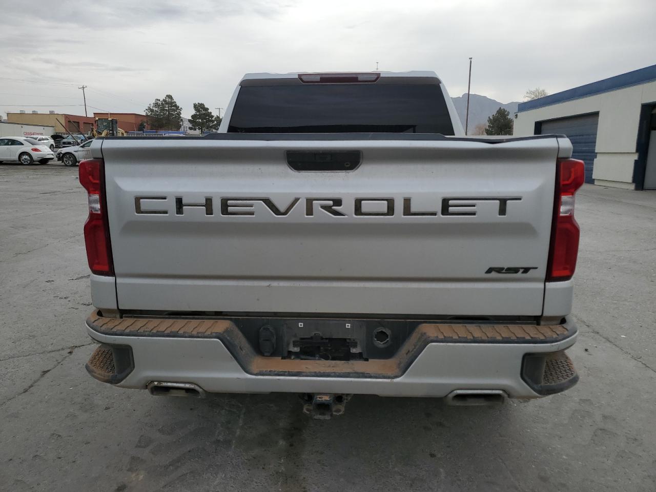 2021 Chevrolet Silverado VIN 3GCUYEED0MG416036 Copart auction photo, minor dent/scratches / replaced vin damage thumbnail 6