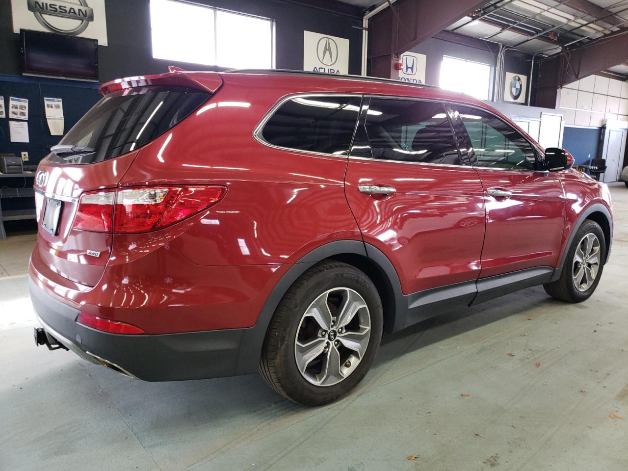2015 Hyundai Santa Fe VIN KM8SMDHF4FU124489 Copart auction photo, minor dent/scratches / mechanical damage thumbnail 3