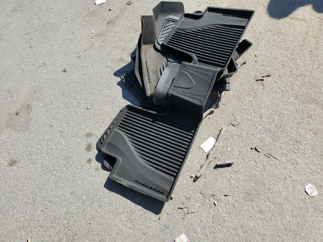 2017 Jeep Cherokee VIN 1C4PJMBB1HD237358 Copart auction photo, side / rear end damage thumbnail 15
