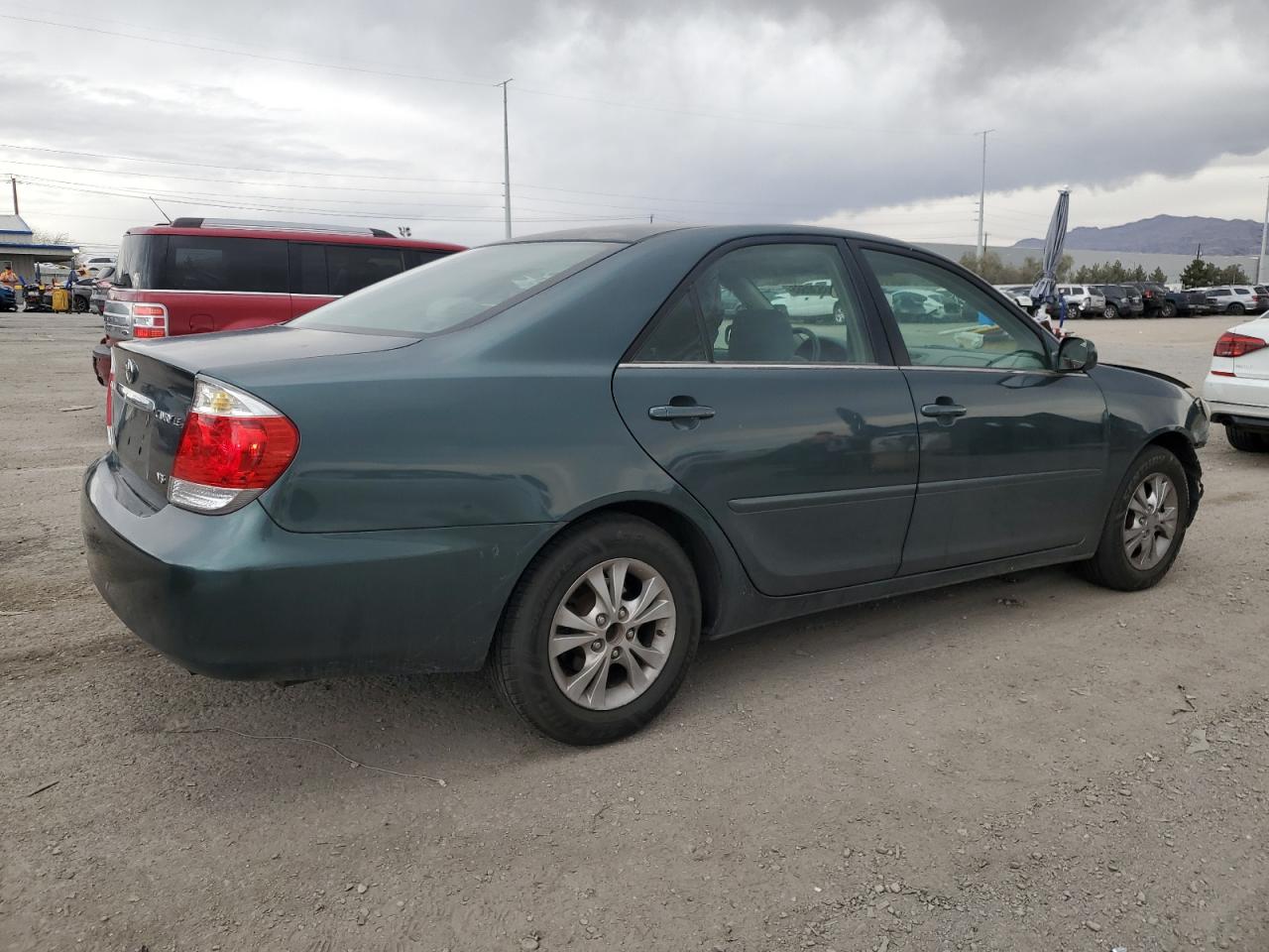 2006 Toyota Camry VIN 4T1BF32K16U113783 Copart auction photo, front end damage thumbnail 3