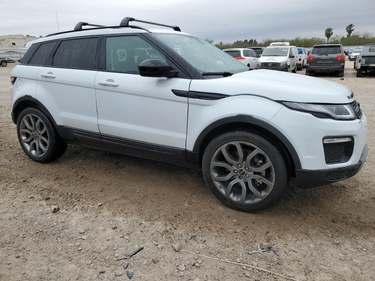 2016 Land Rover Range Rover VIN SALVP2BG7GH079372 Copart auction photo, minor dent/scratches / normal wear damage thumbnail 4