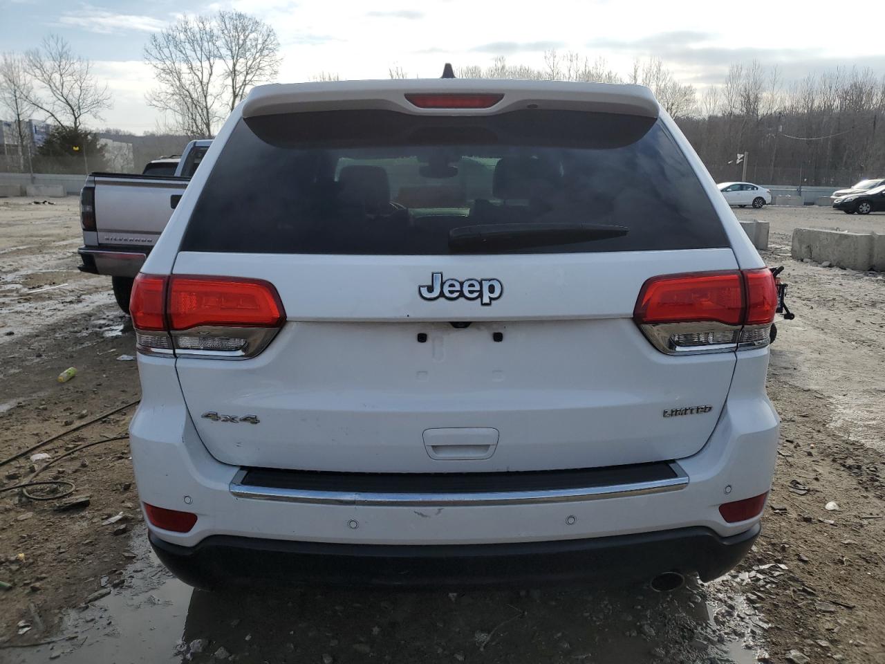 2017 Jeep Grand Cherokee VIN 1C4RJFBG0HC831672 Copart auction photo, front end damage thumbnail 6