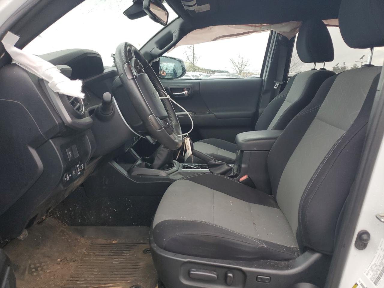 2020 Toyota Tacoma VIN 5TFCZ5AN2LX217667 Copart auction photo, all over damage thumbnail 7